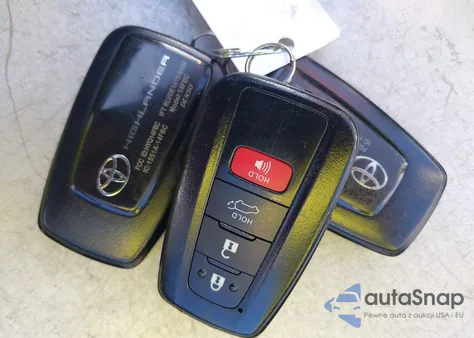 2021 Toyota Highlander Xle из США, поврежденный, VIN 5TDGZRBH6MS531248